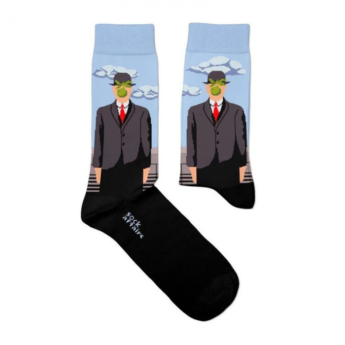 Socken Kunstwerke - Magritte "Der Sohn des Mannes"